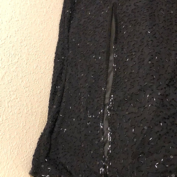 100% silk, hand beaded gown w split. Sz M. - Picture 4 of 5